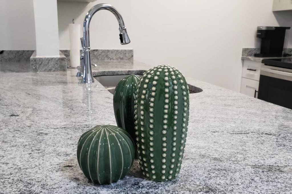 Discover Luxury Condo Steps Away From Celebration Pointe And I-75! Гейнсвил Екстериор снимка