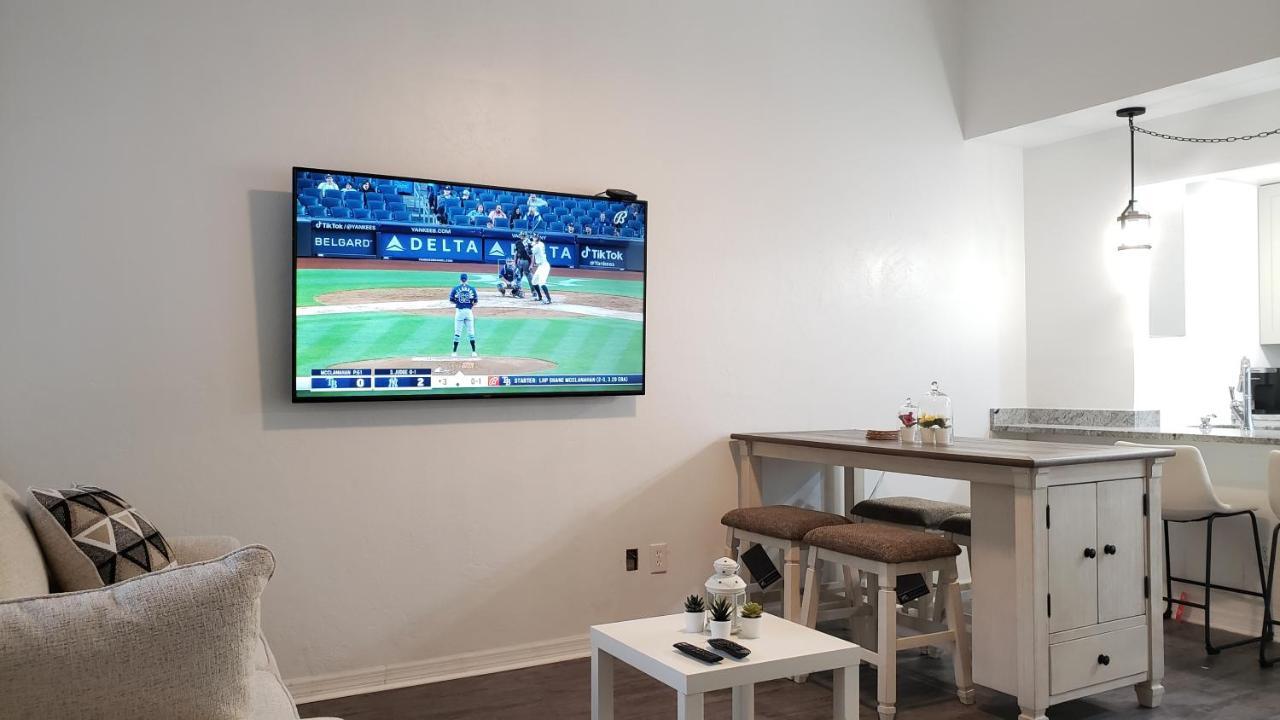 Discover Luxury Condo Steps Away From Celebration Pointe And I-75! Гейнсвил Екстериор снимка