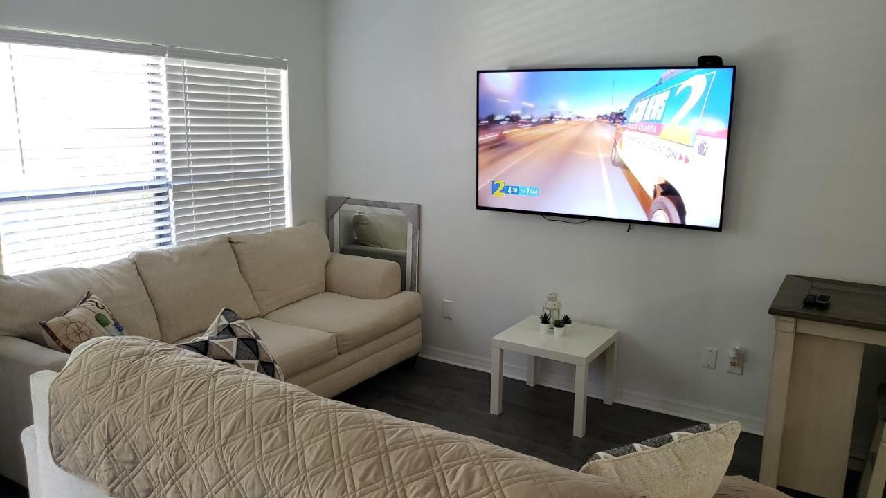 Discover Luxury Condo Steps Away From Celebration Pointe And I-75! Гейнсвил Екстериор снимка