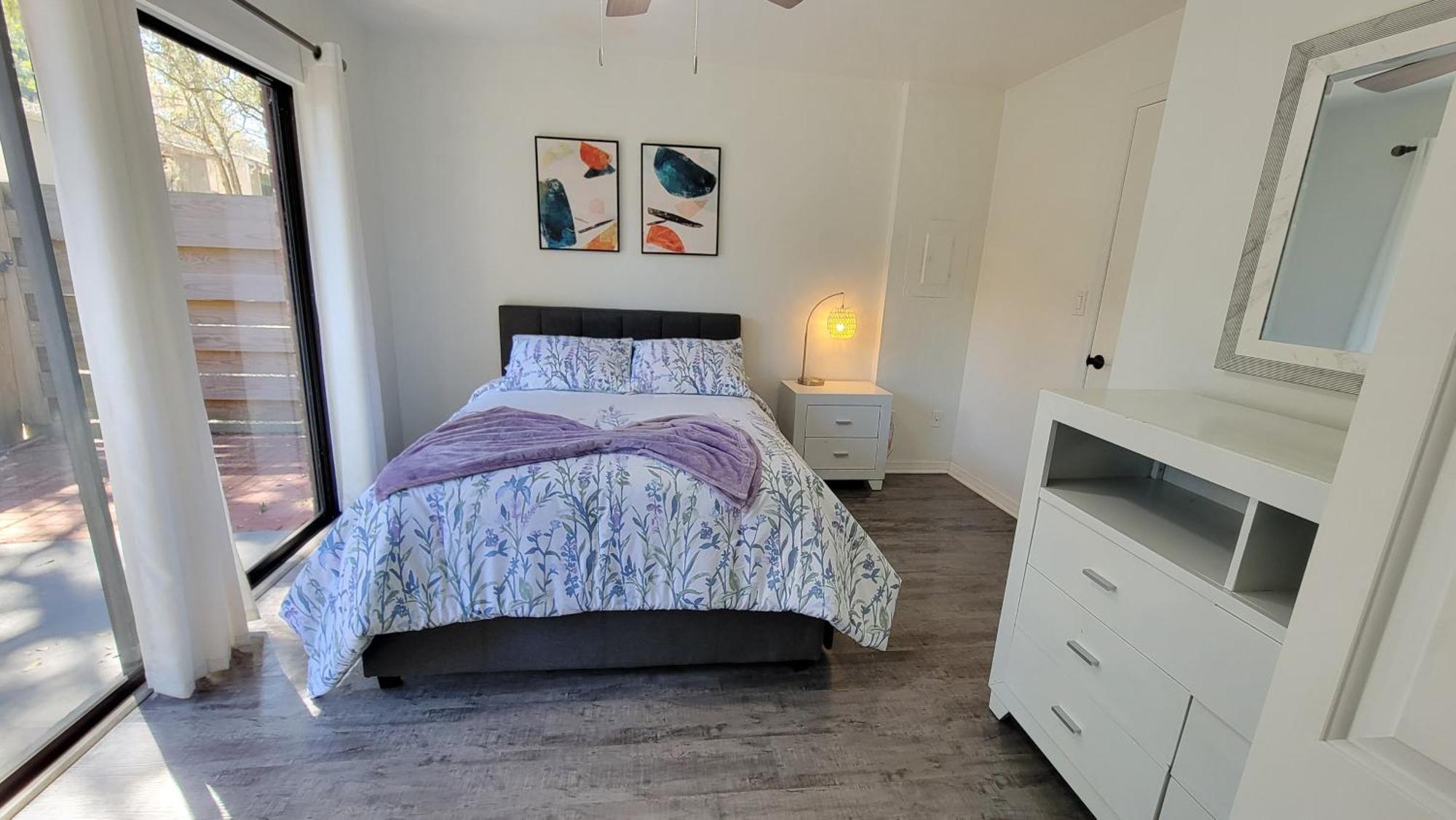 Discover Luxury Condo Steps Away From Celebration Pointe And I-75! Гейнсвил Екстериор снимка